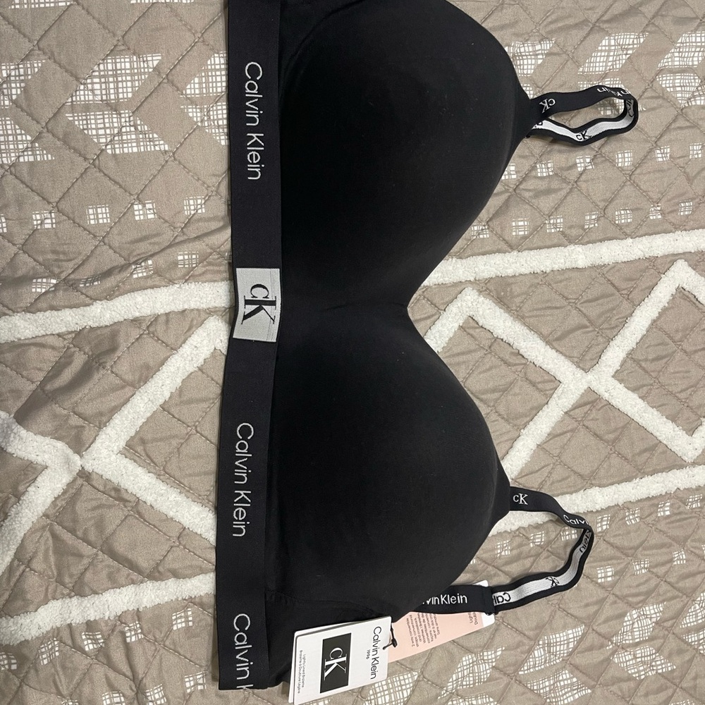 Calvin Klein Black Seamless Bra